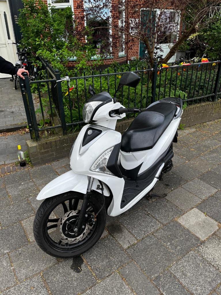 Sym Symphony ST 2016, Fietsen en Brommers, Scooters | SYM, Ophalen, Gebruikt, Overige modellen, Benzine