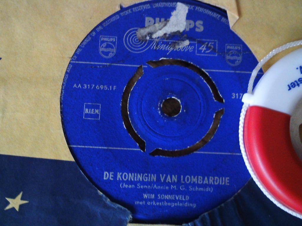 wim sonneveld - de koningin van lombardije 7mei, 7 inch, Single, Ophalen of Verzenden, Zo goed als nieuw