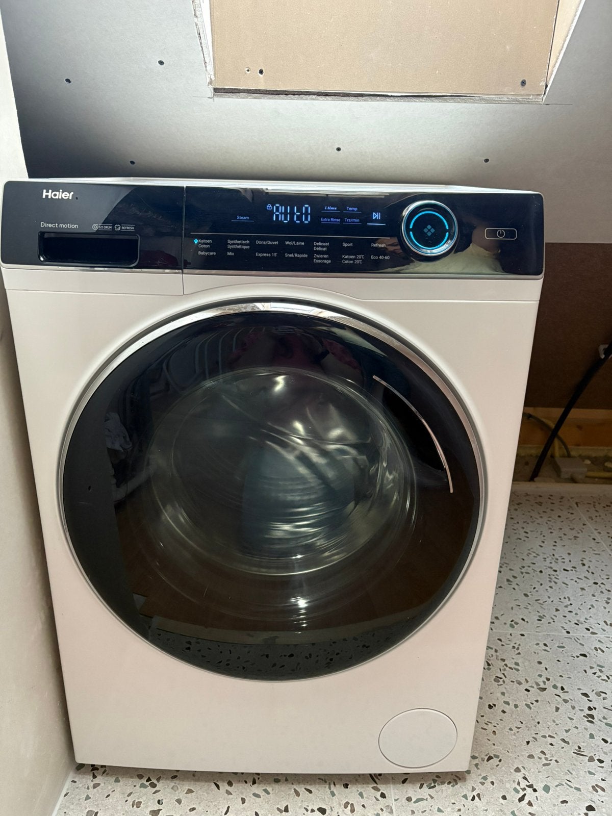Haier HW80-B14979 wasmachine temp knopt werkt slecht, Ophalen, Gebruikt, Voorlader, 85 tot 90 cm