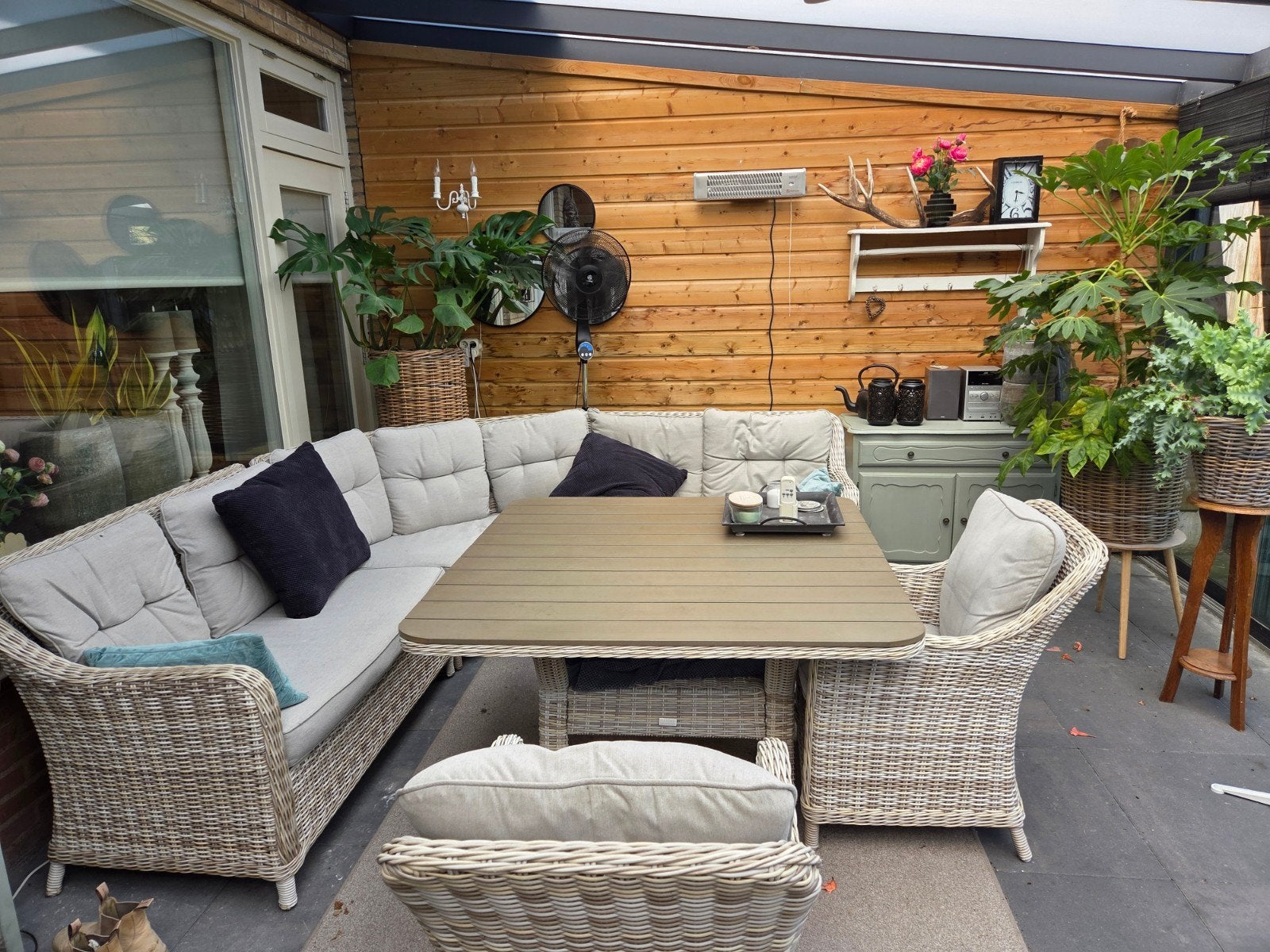 Lounge dining set, Tuin en Terras, Tuinsets en Loungesets, Zo goed als nieuw, Loungeset, Wicker, 6 zitplaatsen, Bank, Eettafel