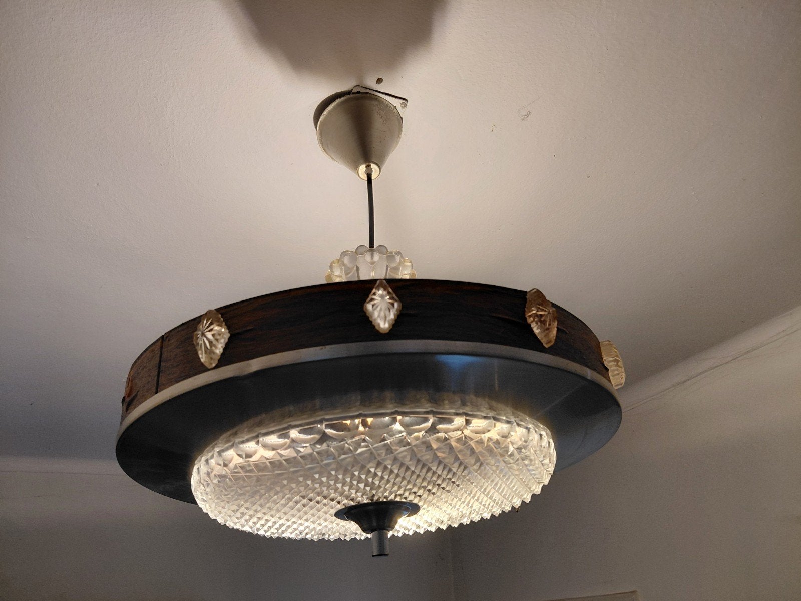 Vintage Space Age Plafondlamp met Houten en Glazen Details, Ophalen of Verzenden, Gebruikt, Glas