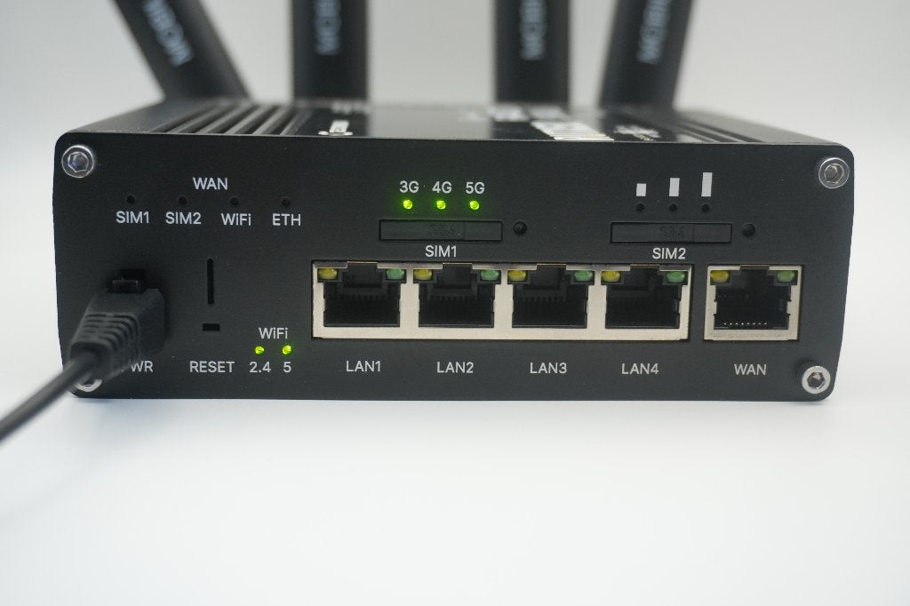 Teltonika RUTX50 5G Industriële Router, Ophalen of Verzenden, Nieuw, Router, Teltonika