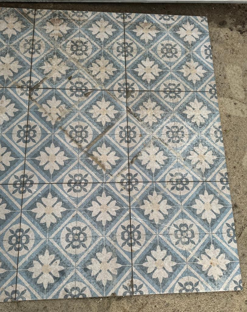 GRATIS Tuintegels 60x60x3, ~ 30 stuks, Tuin en Terras, Tegels en Klinkers, Ophalen, Overige materialen, Zo goed als nieuw, 10 m² of meer