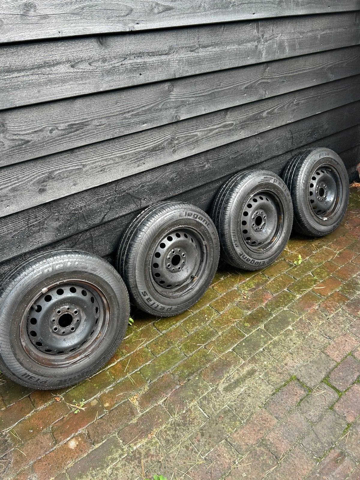 Petlas 155/80 R13 - DOT 2023 inc. wielbouten & stalen velgen, Auto-onderdelen, Ophalen of Verzenden