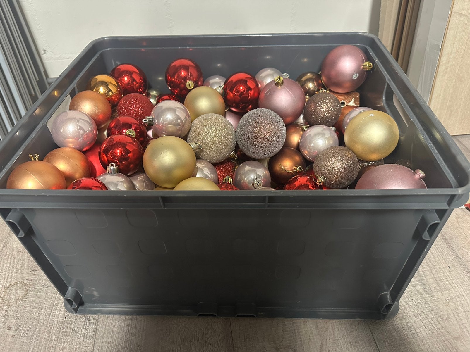 Heel veel kerstballen, Ophalen, Zo goed als nieuw