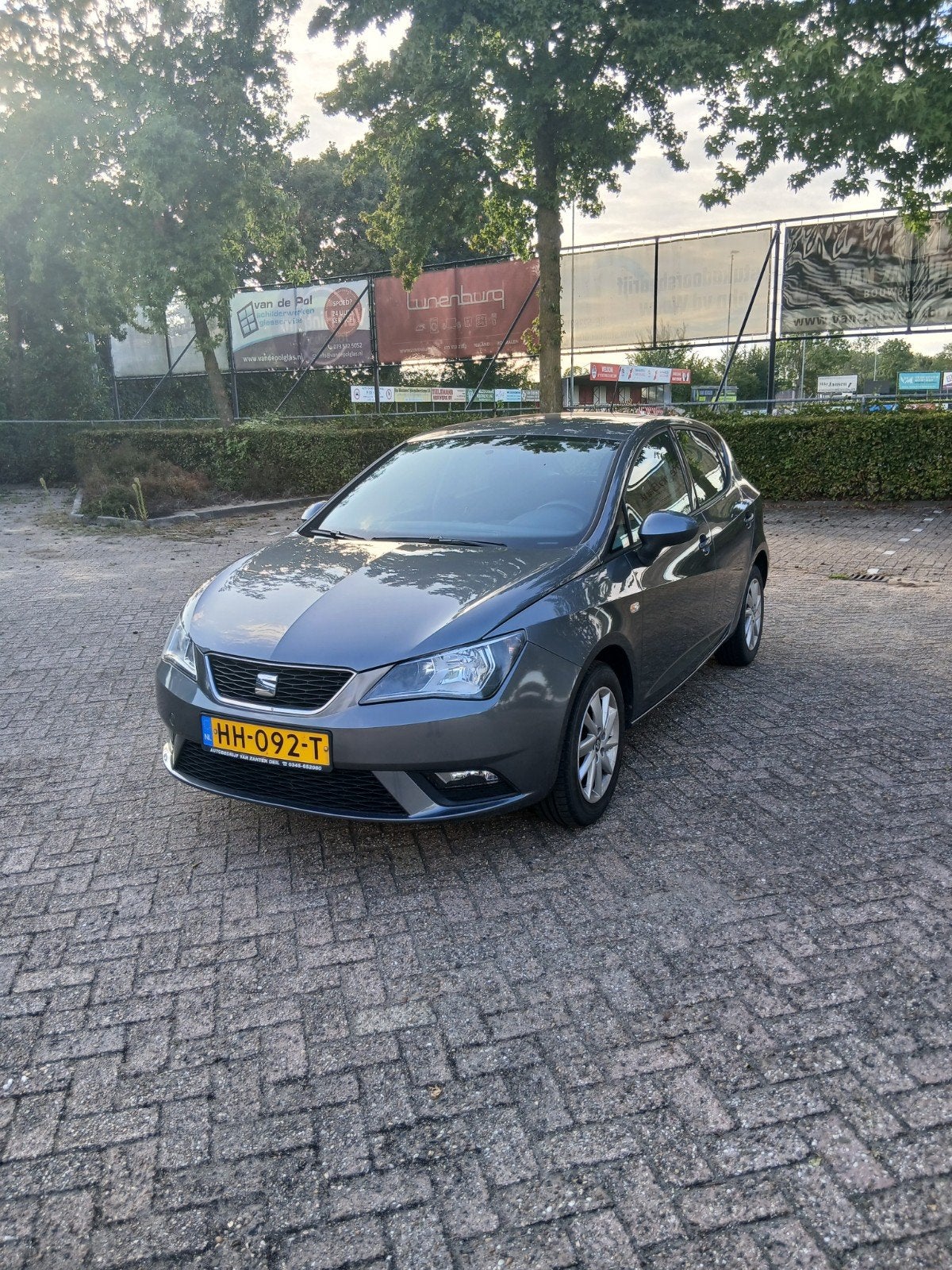 Seat Ibiza 1.2 63KW 5DRS 2014 Grijs, Voorwielaandrijving, 40 €/maand, 990 kg, Ibiza