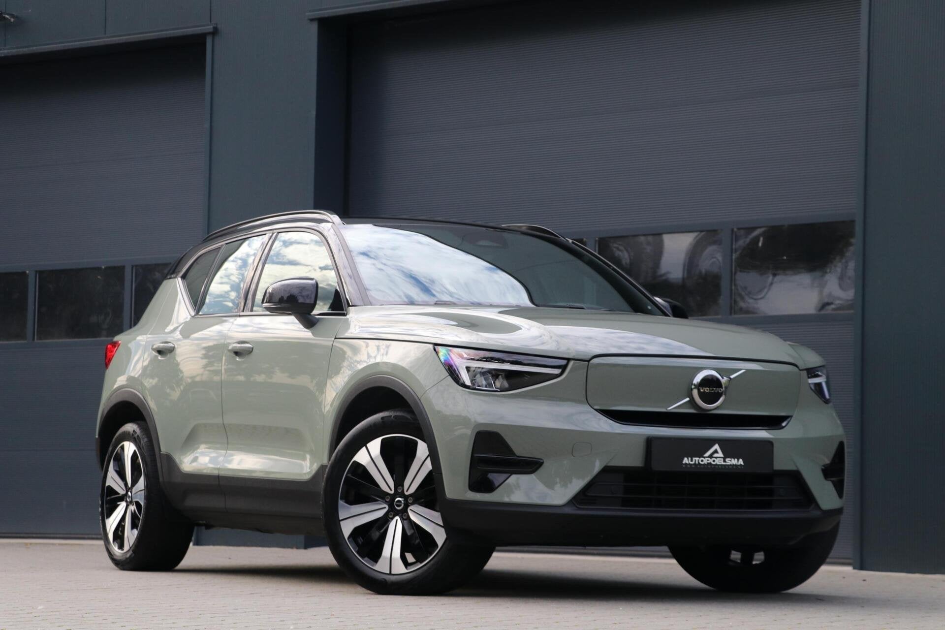 Foto 2 van Volvo XC40 Recharge Pro 70kWh AdaptiveCruise Camera Stoel/st