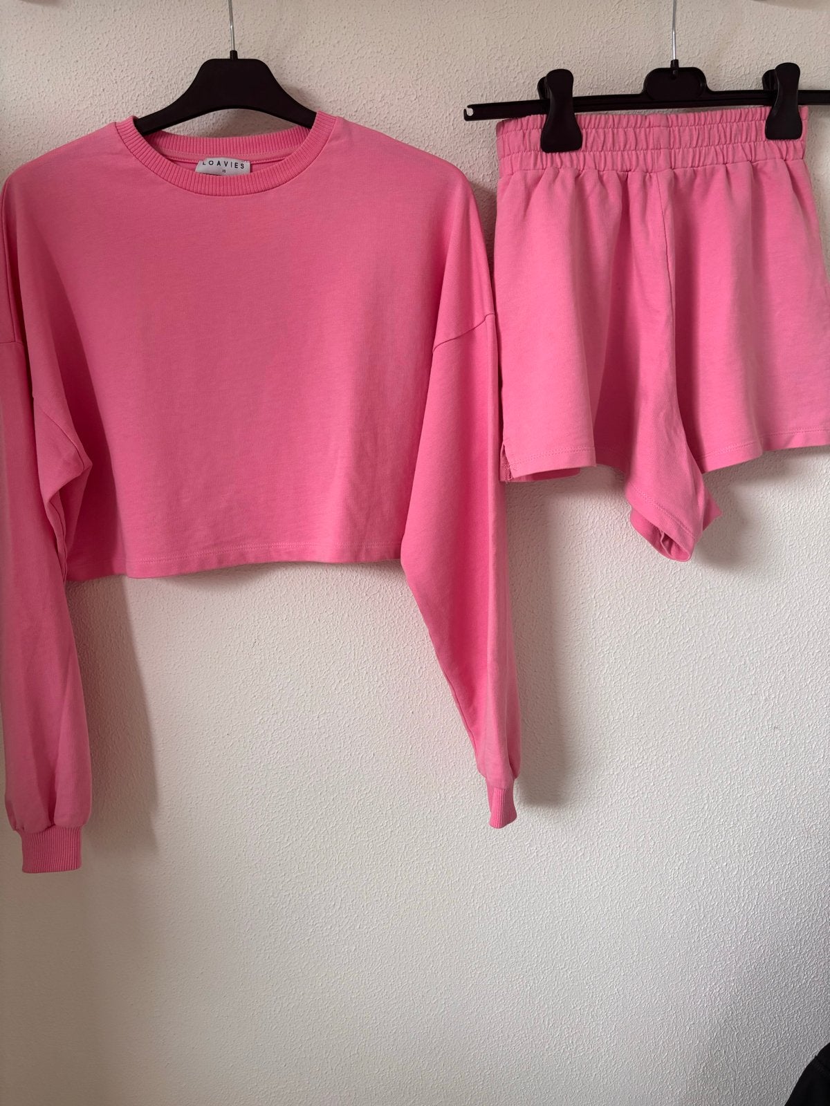 Loavies jogging set roze short en cropped longsleeve XS, Kleding | Dames, Ophalen of Verzenden, Zo goed als nieuw