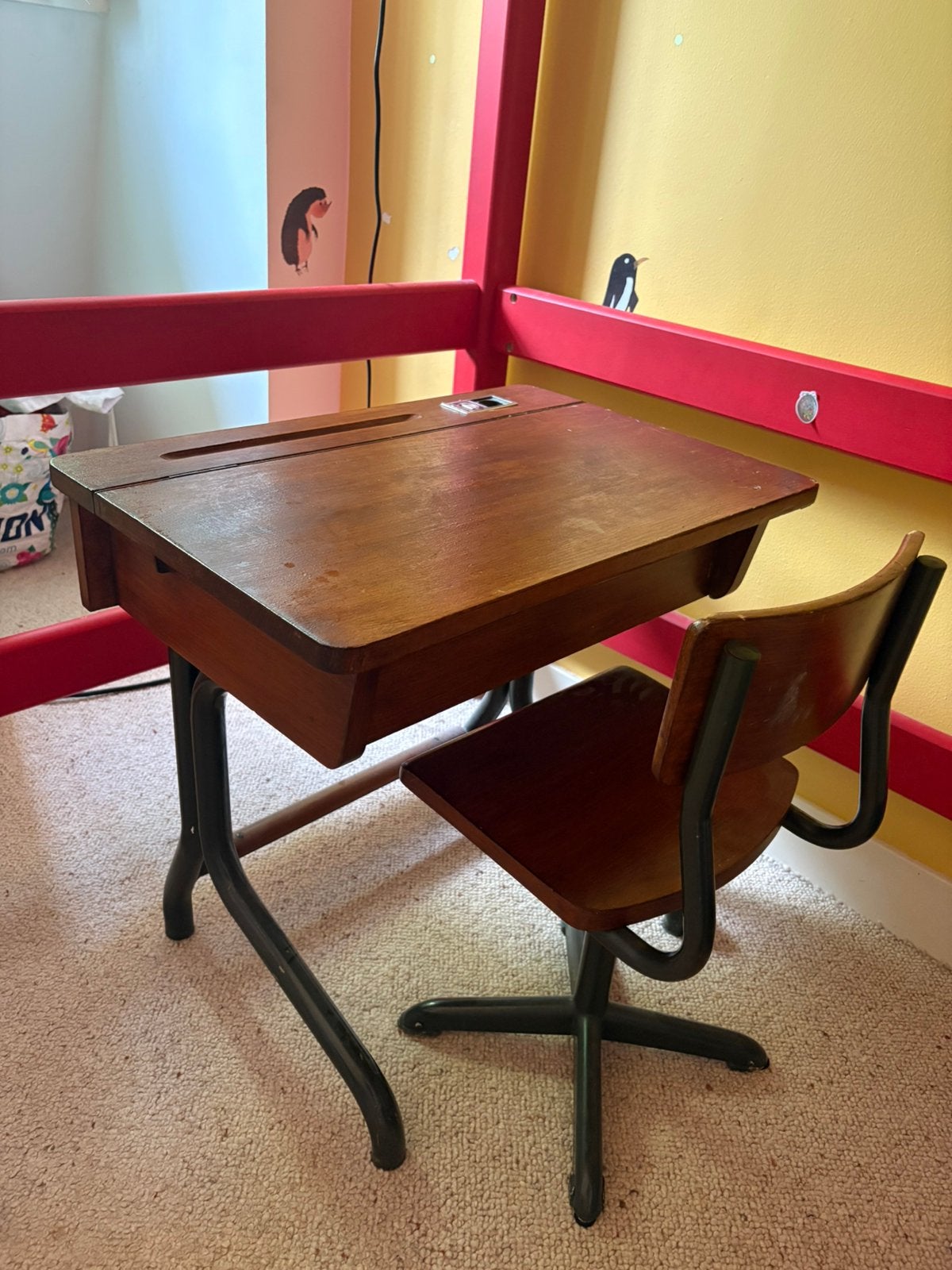Tafeltje met stoel (kleuter), Ophalen, Gebruikt, Tafel(s) en Stoel(en)
