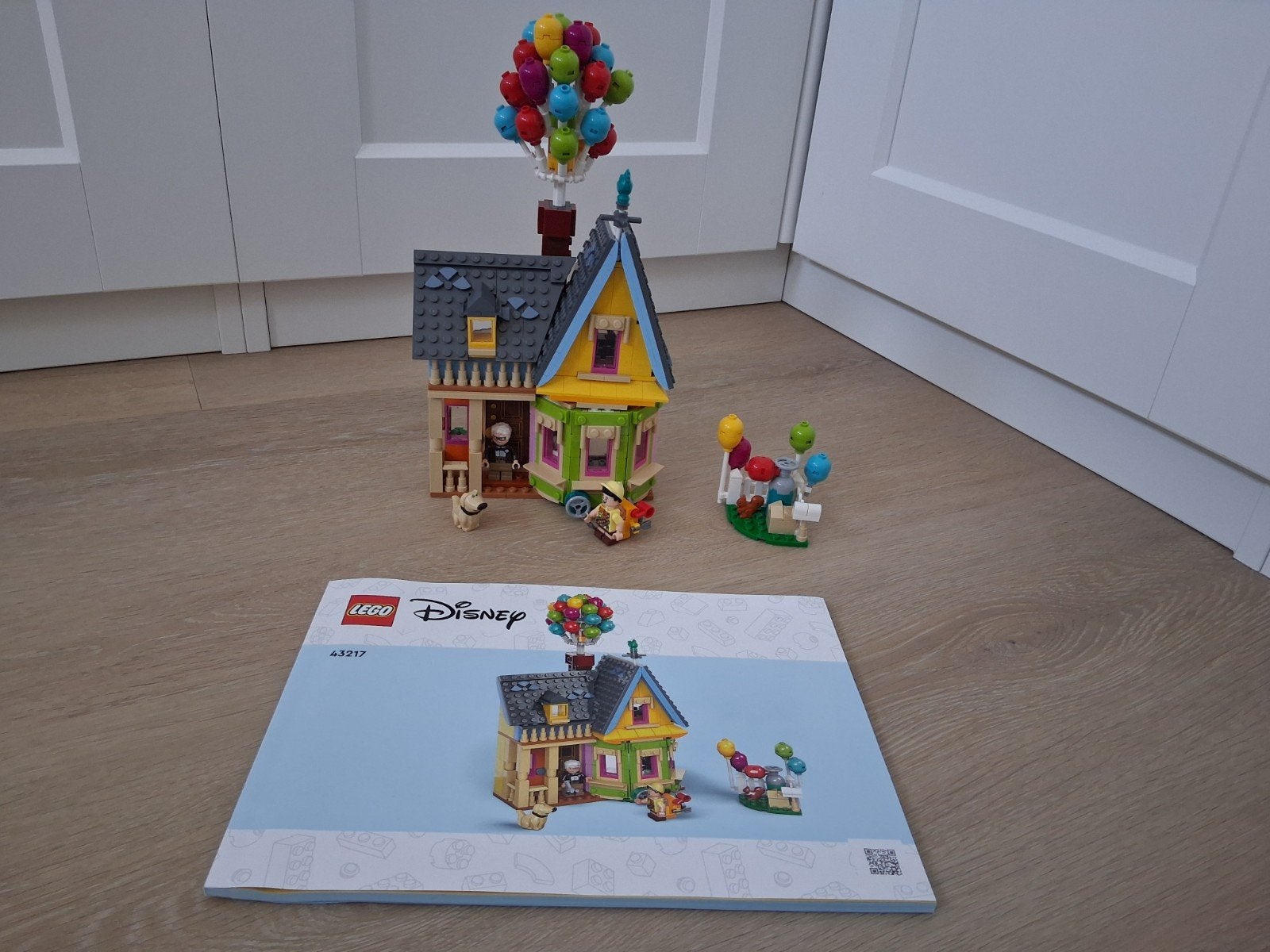 LEGO Disney Pixar Up Huis (43217) - Compleet met instructies, Compleet, Lego, Ophalen of Verzenden, Zo goed als nieuw
