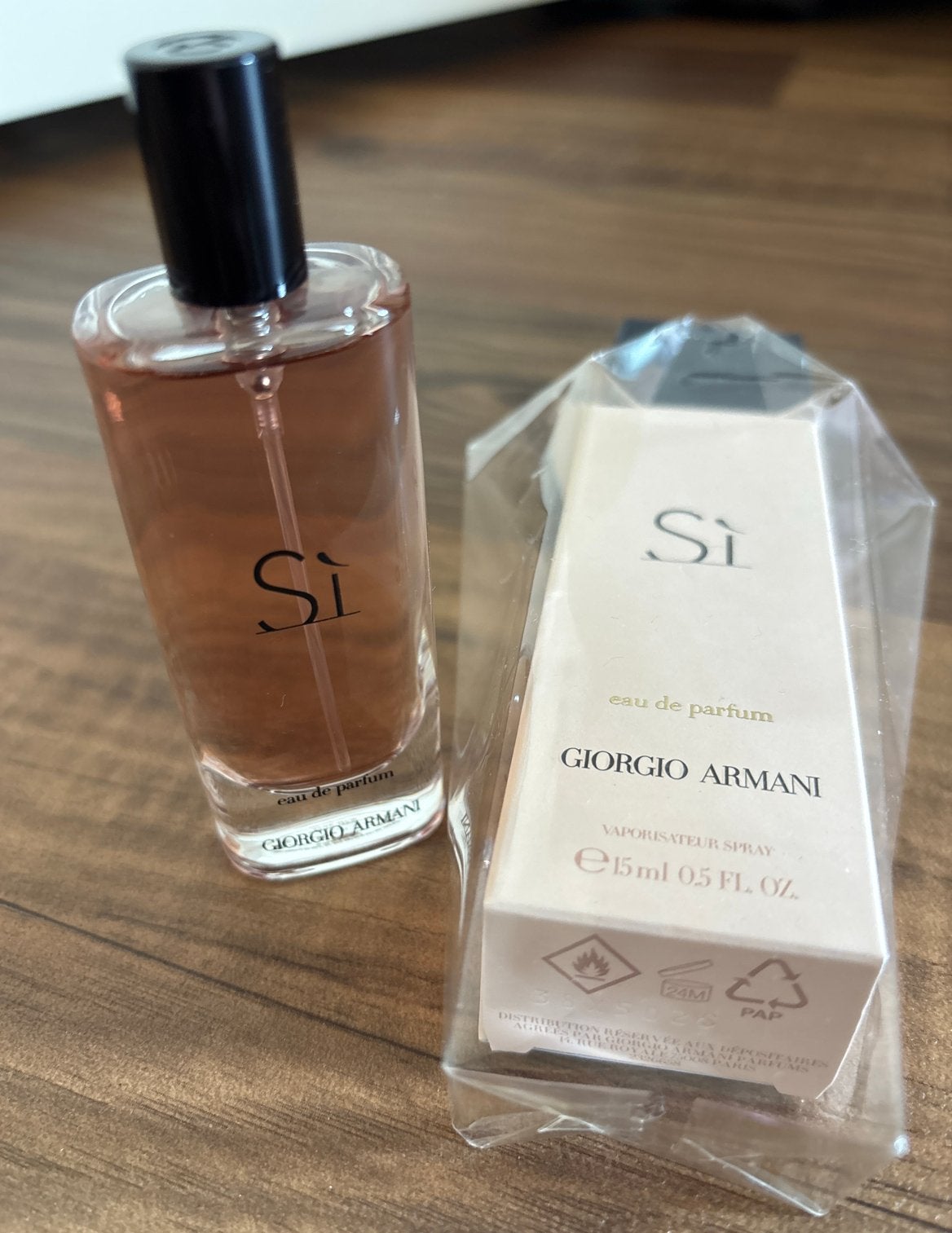 Giorgio Armani Si Eau de Parfum 15ml reisformaat, Ophalen of Verzenden, Zo goed als nieuw