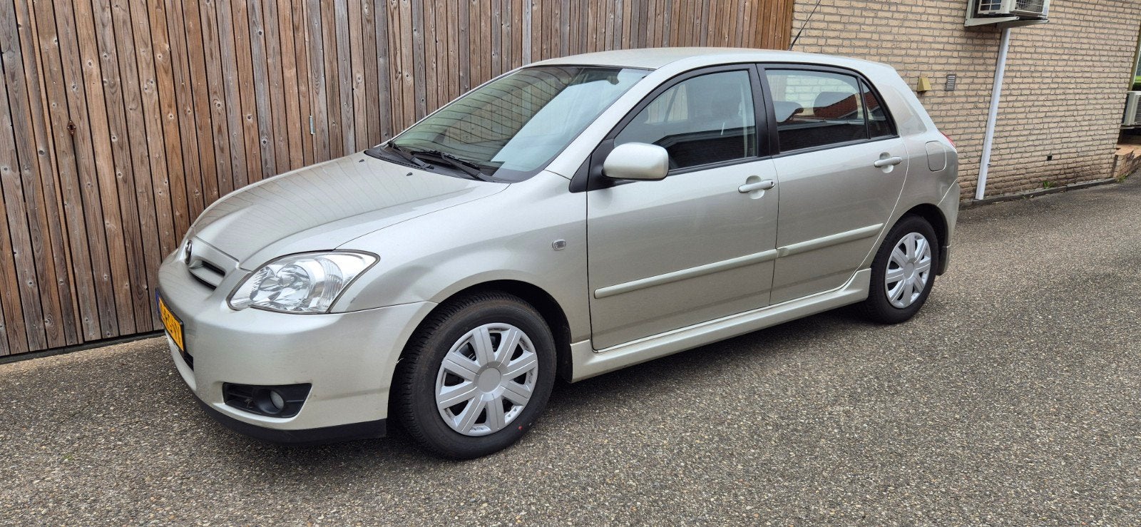 Toyota Corolla 1.6 16V VVT-i 5DR Linea Terra, Voorwielaandrijving, 4 cilinders, Trekhaak, Corolla