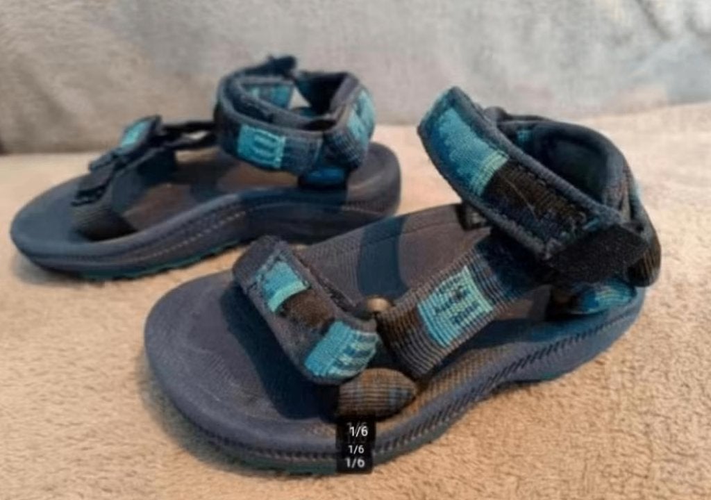Teva sandalen maat 21-22 (13cm), Kinderen en Baby's, Gebruikt, Jongen of Meisje, Overige typen, Ophalen of Verzenden