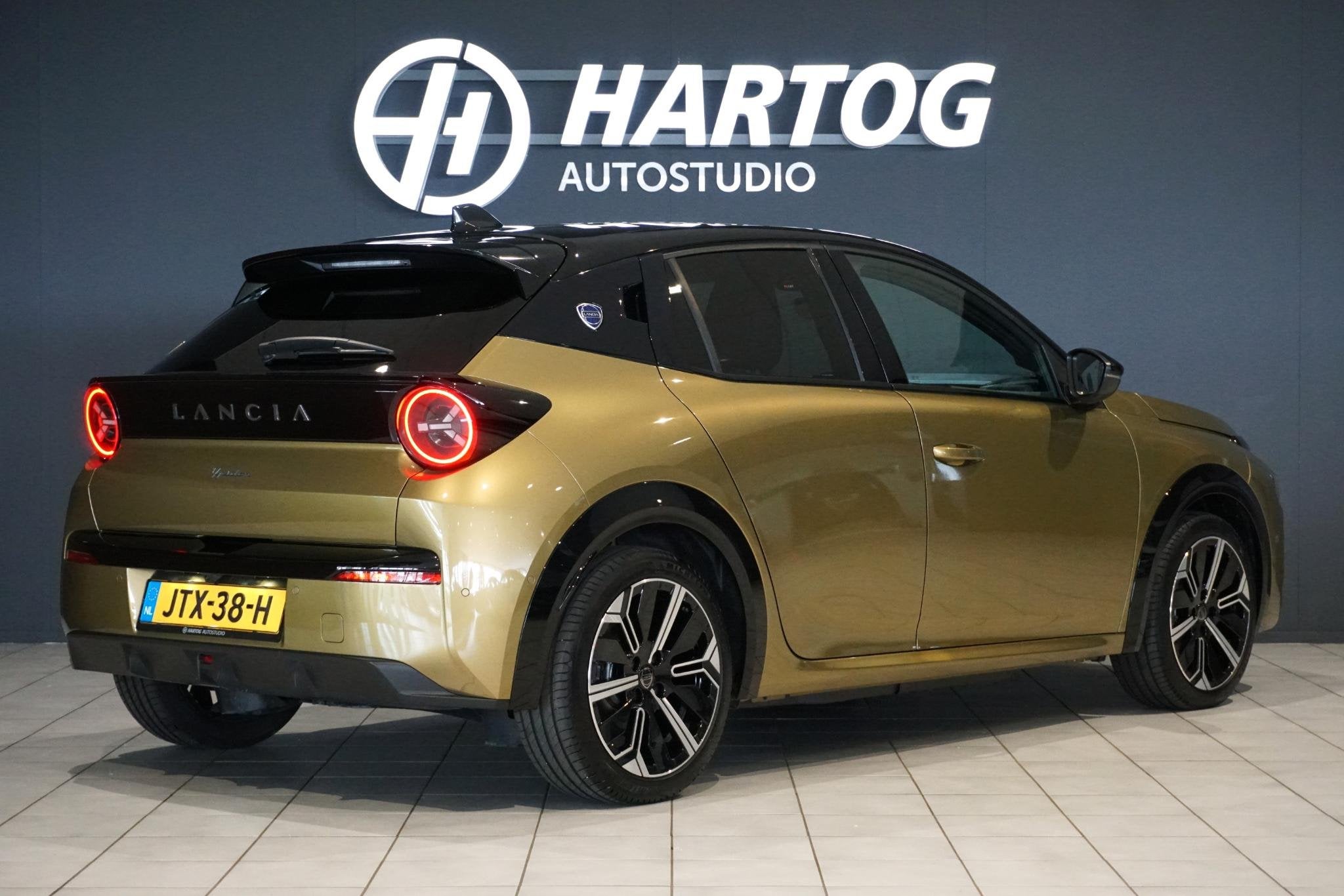 Lancia Ypsilon Edizione Limitata 51 kWh + 360° CAMERA / DOD, Gebruikt, 156 pk, Alcantara, Ypsilon