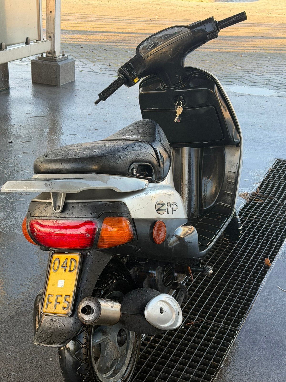 Piaggio (puch) Zip Type 3 50  brom 2005!, Fietsen en Brommers, Ophalen, Tweetakt, Overige modellen, Maximaal 45 km/u
