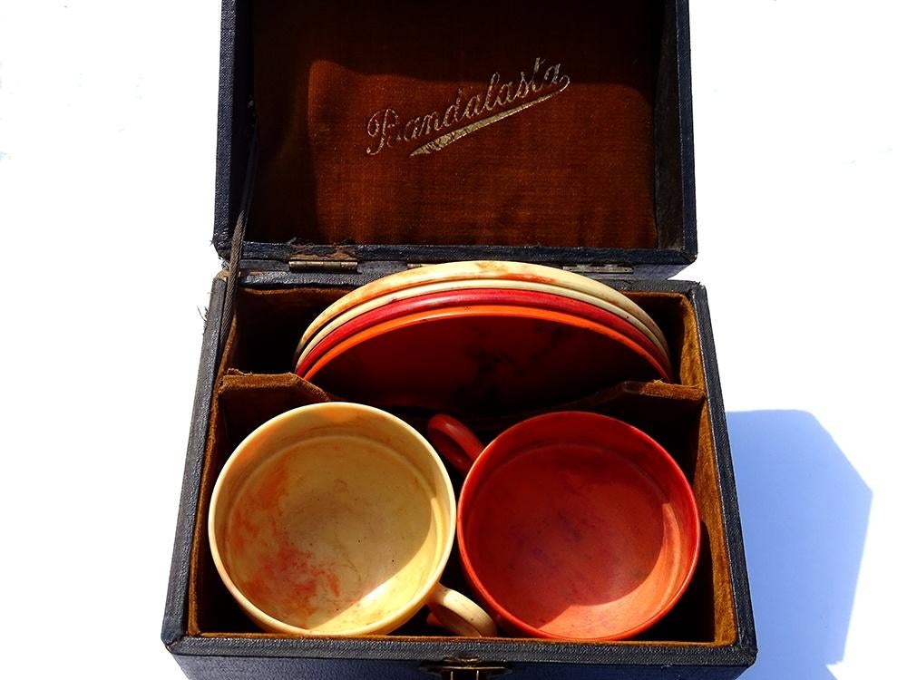 VINTAGE MARBELED BANDALASTA BAKELIET PICKNICK KOP & SCHOTEL, Verzenden