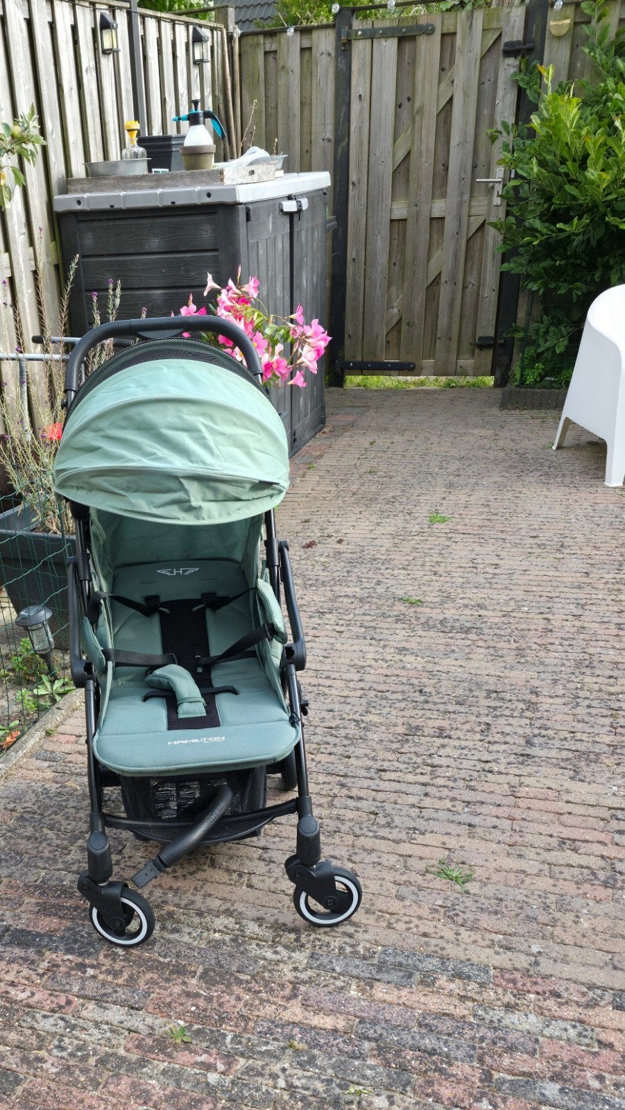 Hamilton buggy - Lichtgewicht en compact, Kinderen en Baby's, Ophalen, Zo goed als nieuw, Verstelbare rugleuning