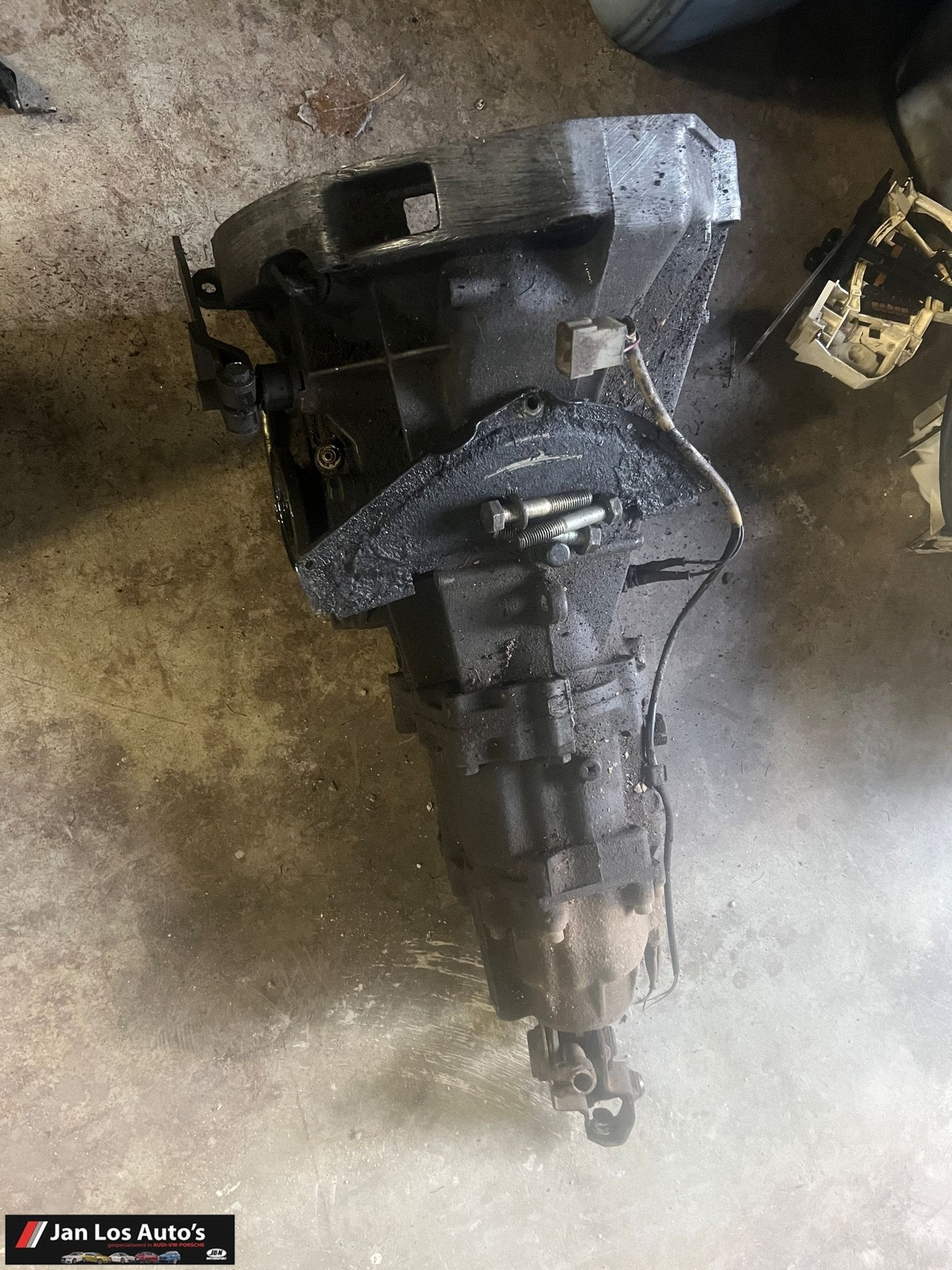 Audi 80 B2 100 typ44 C3 5 bak versnellingsbak, Auto-onderdelen, Transmissie en Toebehoren, Audi, Gebruikt, Herkomst onderdeel bekend