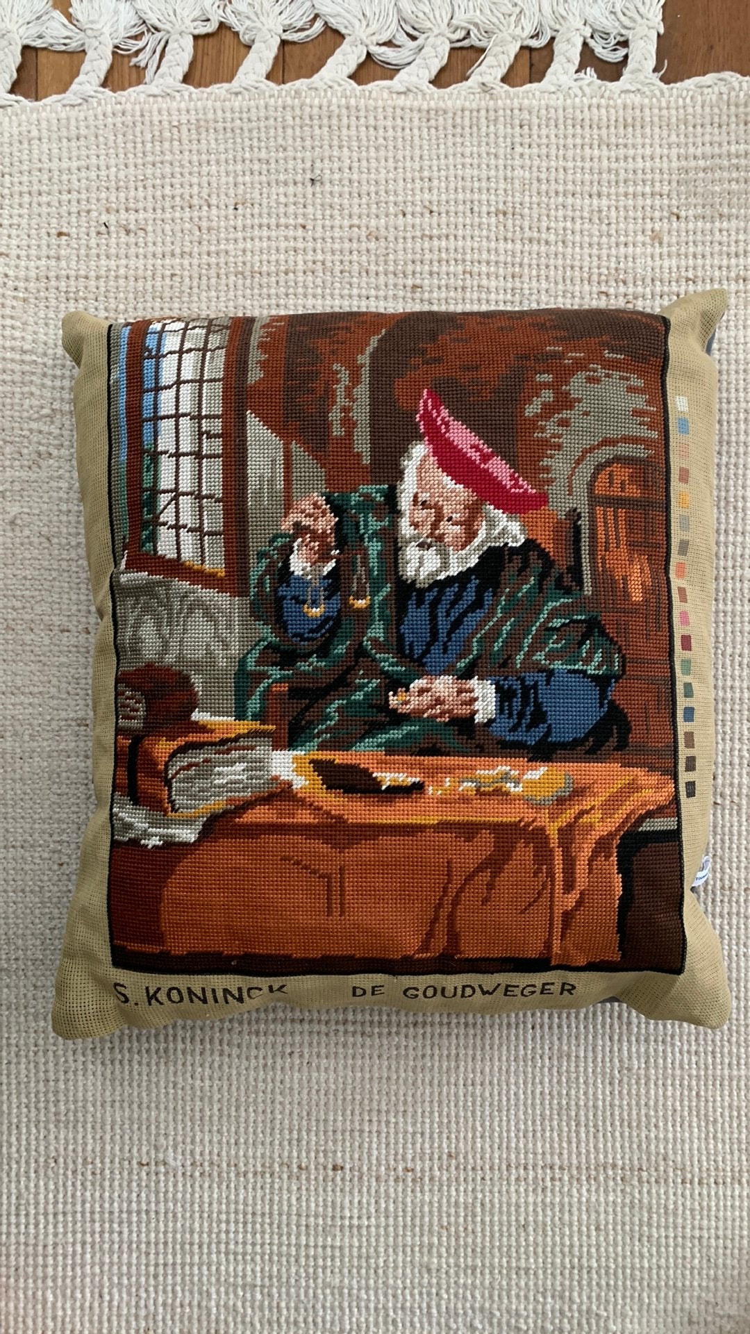 Sierkussen de goudweger, Ophalen of Verzenden