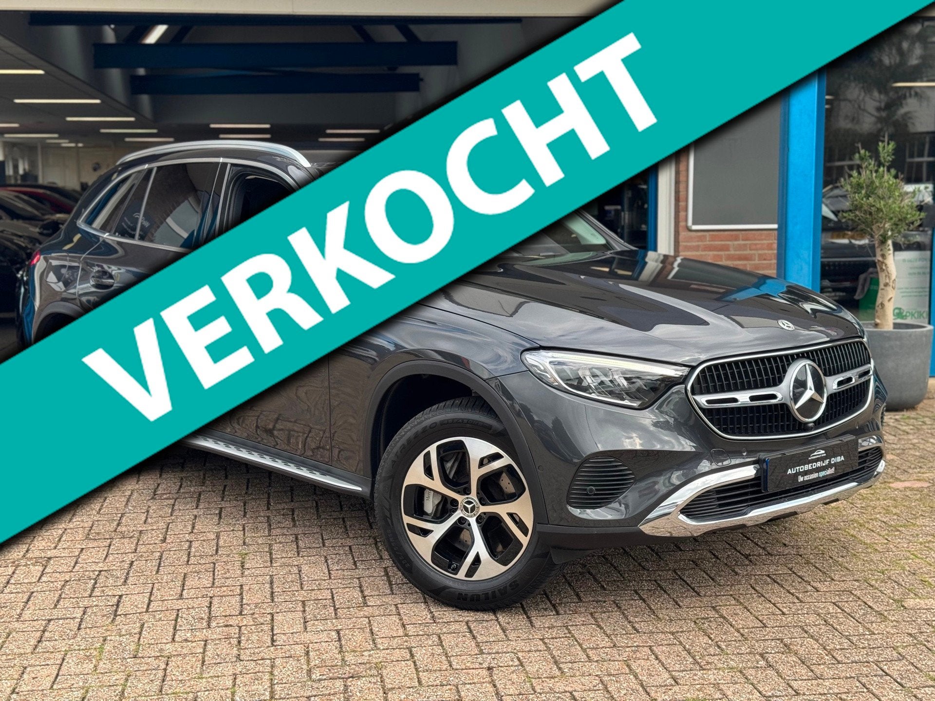 Mercedes-Benz GLC-klasse 300e 4MATIC Business Line 2023 NAP!, Auto's, Automaat, Dealer onderhouden, Gebruikt, Vierwielaandrijving