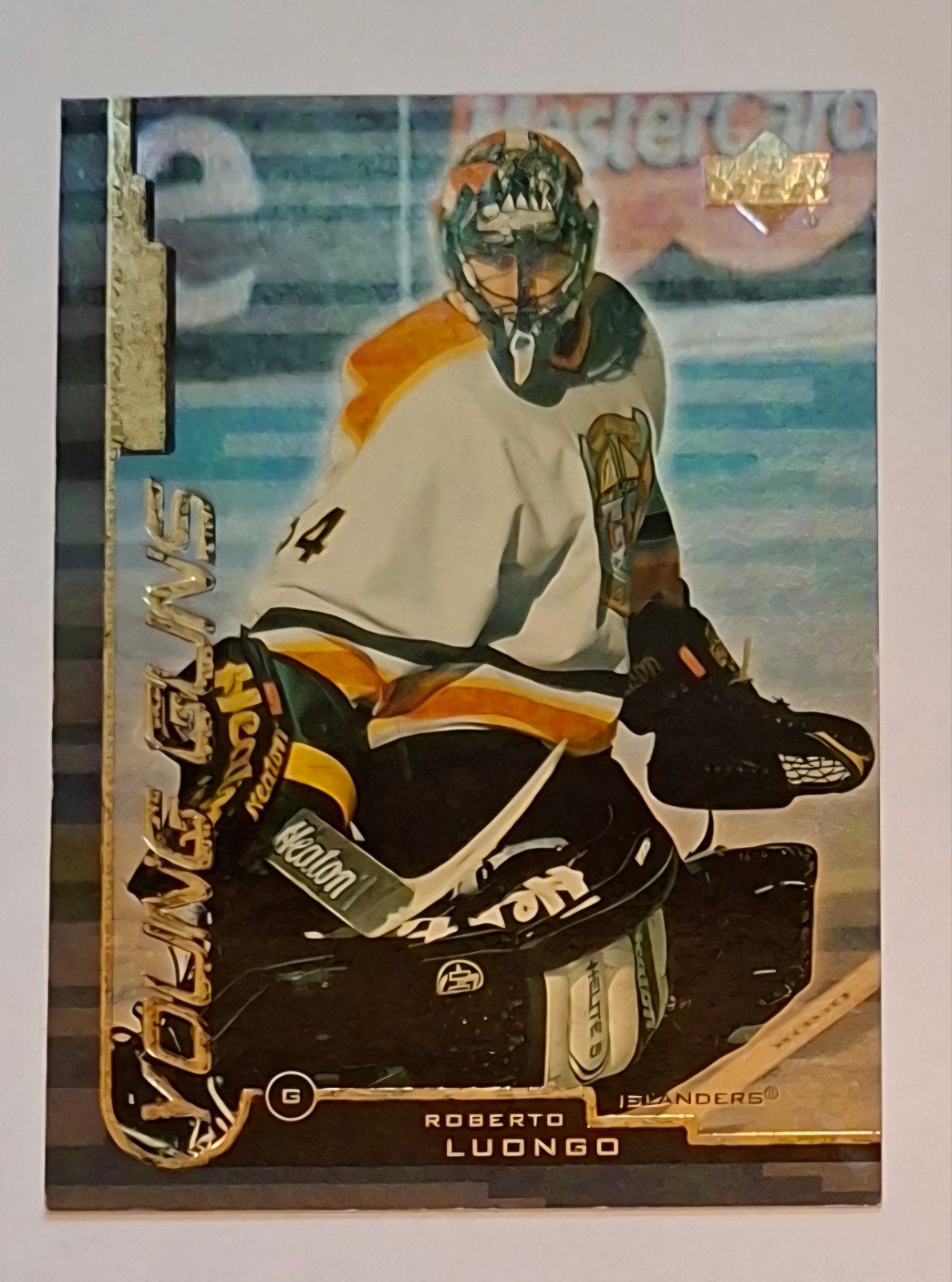 1999-00 UD Young Guns Gold Reserve  Roberto Luongo Rookie Ca, Ophalen of Verzenden