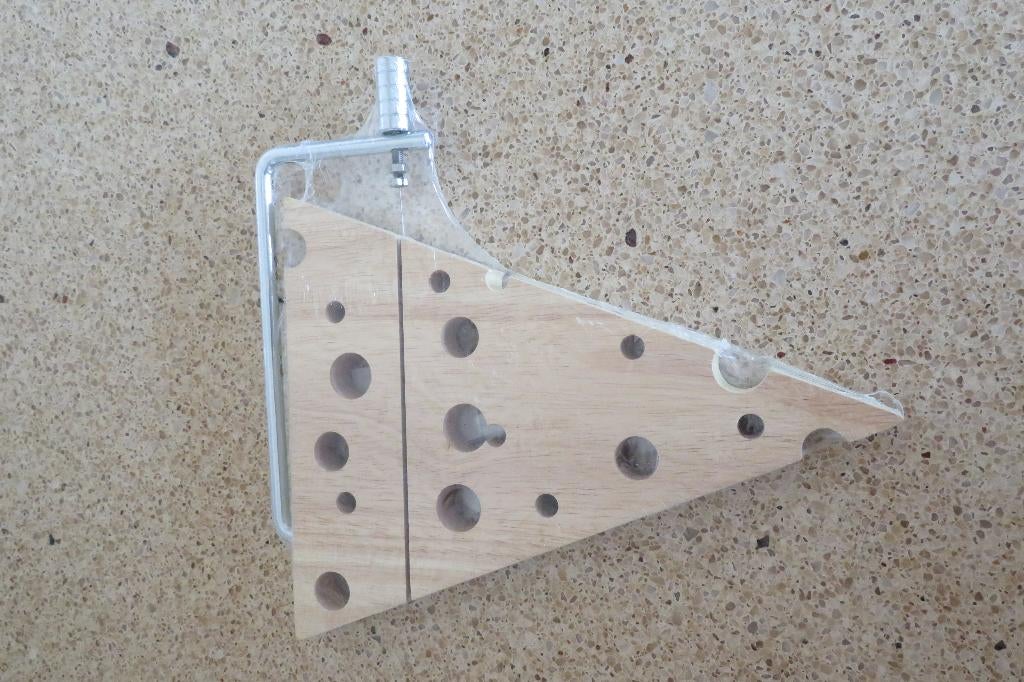 Nieuw in verpakking grappige kaas snijder / emmentaler plak, Snij-/serveerplank, Ophalen of Verzenden, Nieuw, Hout