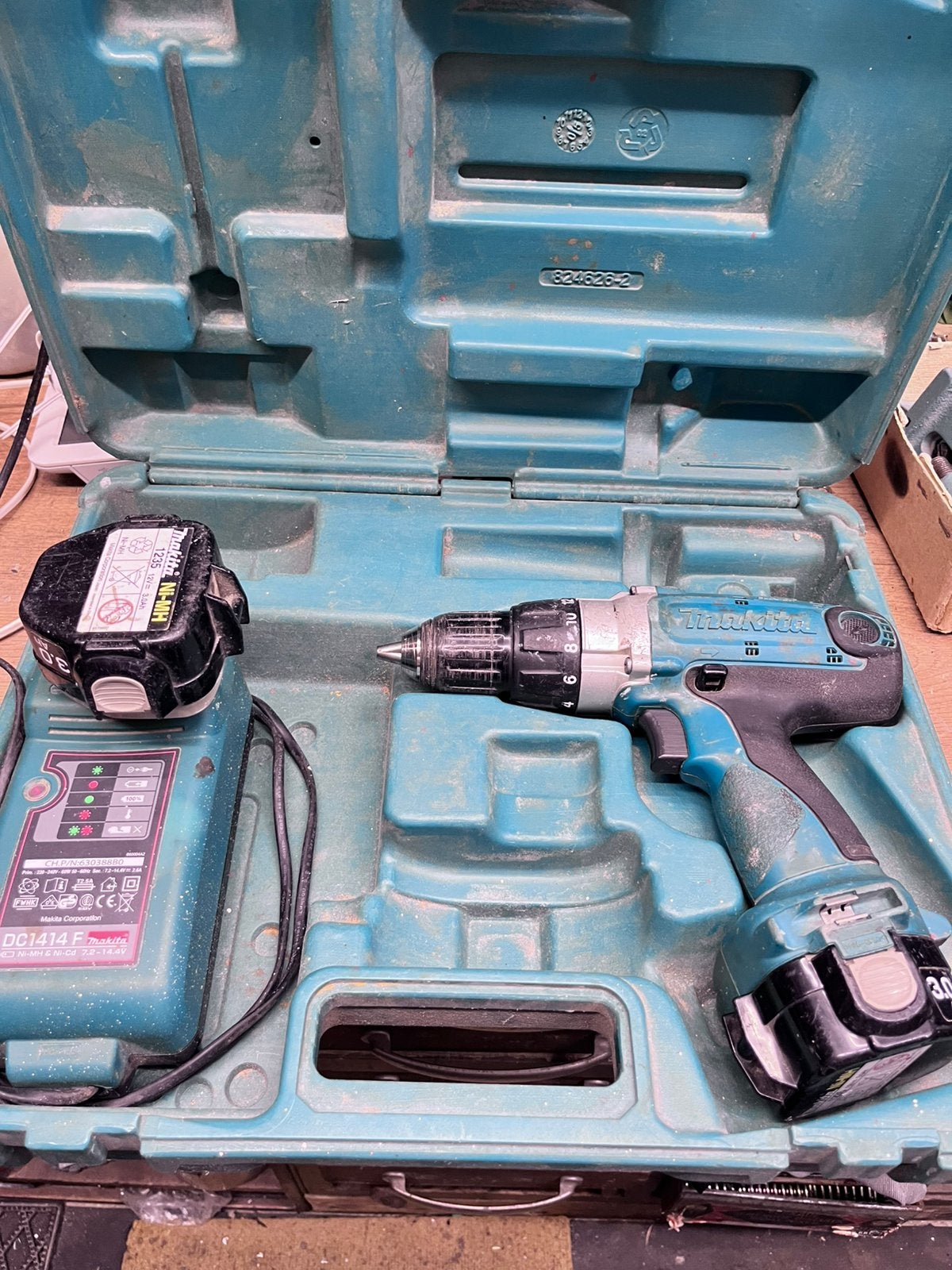 Makita 6319 DW accuboormachine, Doe-het-zelf en Verbouw, Gereedschap | Boormachines, Gebruikt, Variabele snelheid, Ophalen of Verzenden