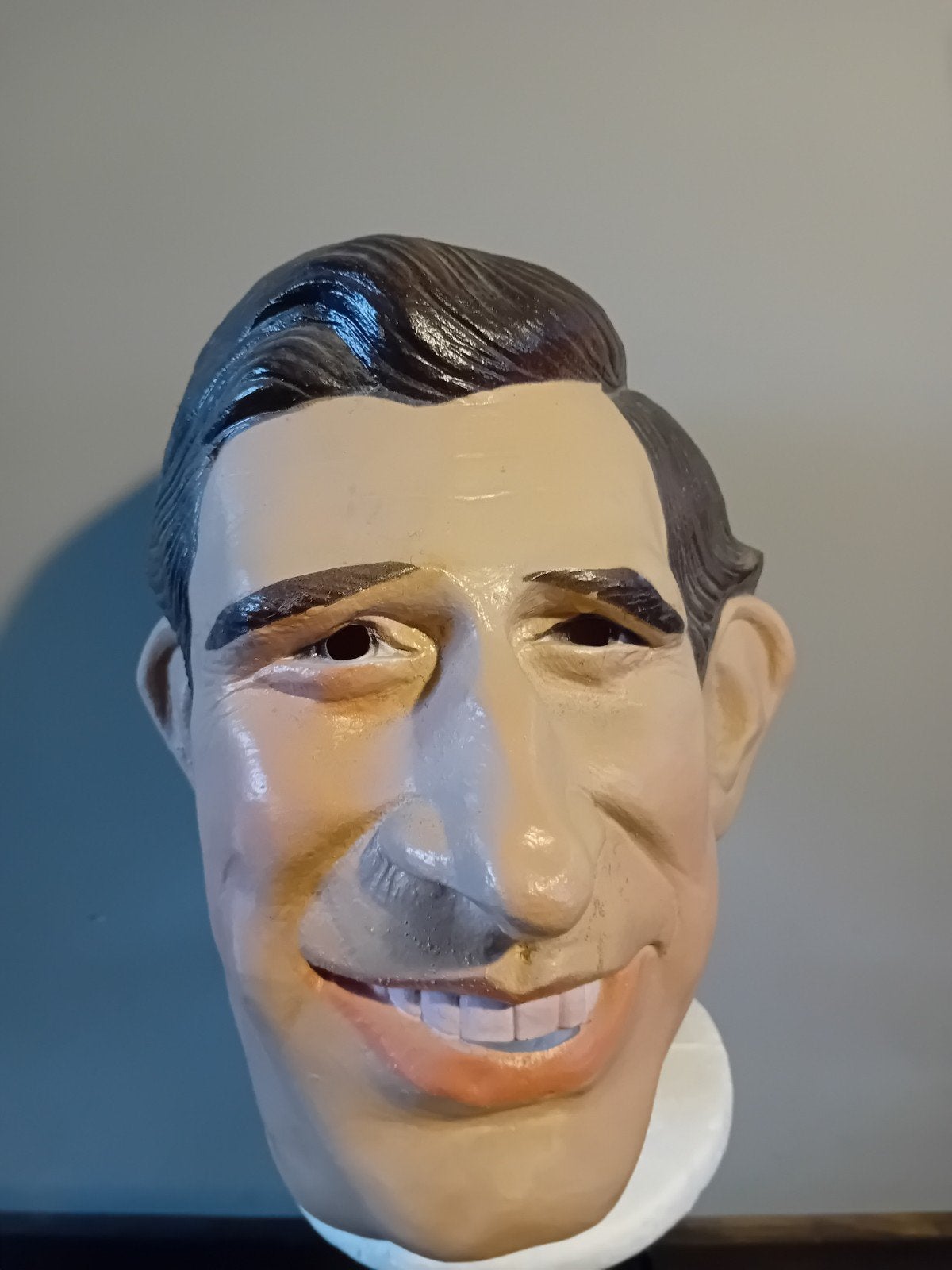 King Charles masker van cesar, Ophalen, Kaart, Foto of Prent
