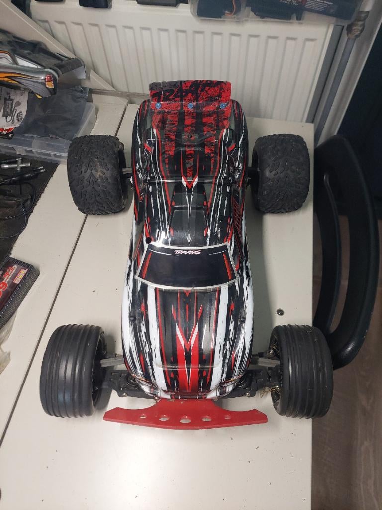 Traxxas rustler 2wd, Hobby en Vrije tijd, Modelbouw | Radiografisch | Auto's, Ophalen of Verzenden, Auto offroad