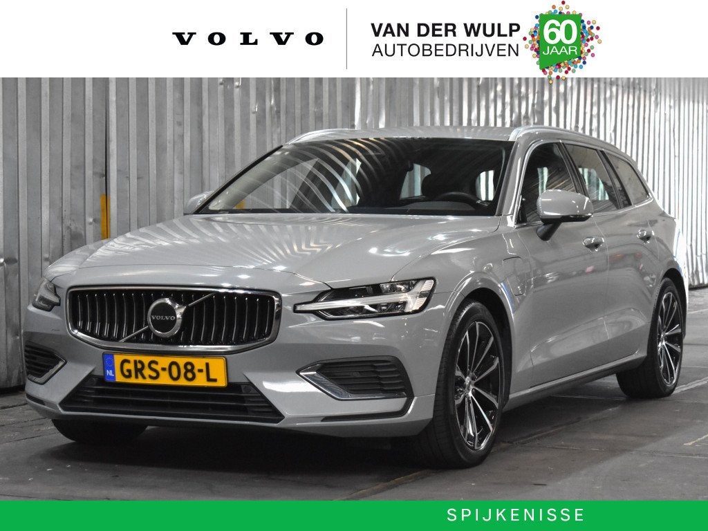 Volvo V60 T6 350PK AWD Essential Bright | 18” | Getint Gla, Automaat, Gebruikt, 4 cilinders, 24 maanden