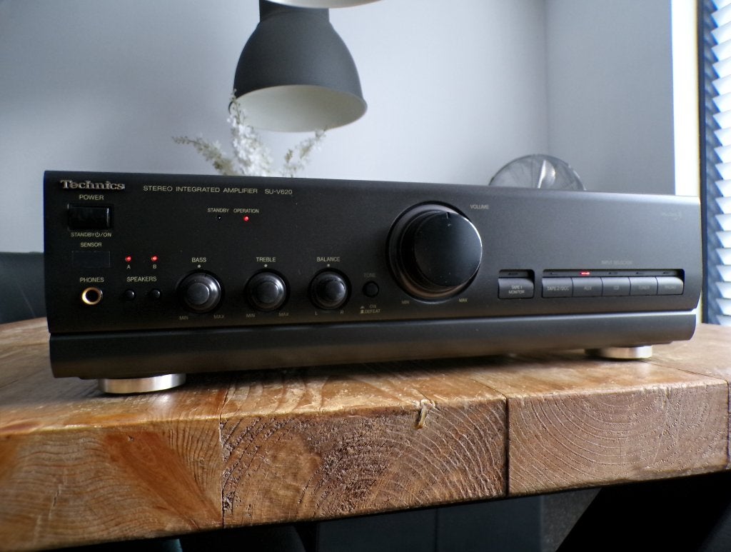 mooie Technics New Class A versterker SU-V620, Overige merken, Gebruikt, Ophalen of Verzenden, 120 watt of meer