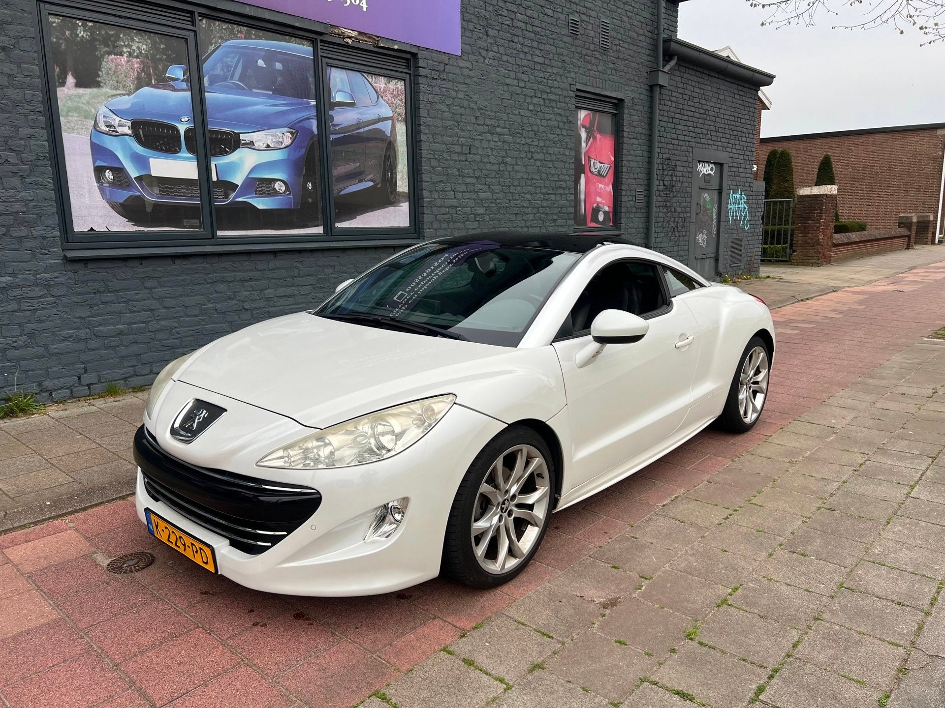 Peugeot RCZ 1.6 THP 190pk navi leder nieuw ketting, Auto's, Peugeot, Voorwielaandrijving, Euro 5, 15 km/l, Gebruikt