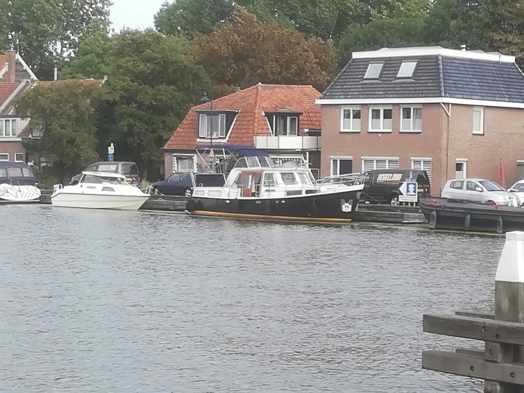 Robuuste Motorkruiser 10m met Boegschroef & Zonnepanelen, Gebruikt, Staal, Diesel, Ophalen of Verzenden