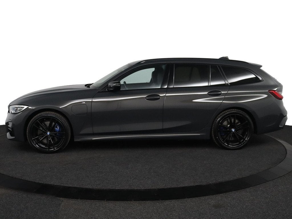 BMW 3-serie Touring 330e High Executive M Sport | High Execu, Achterwielaandrijving, Gebruikt, 4 cilinders, Met garantie (alle)