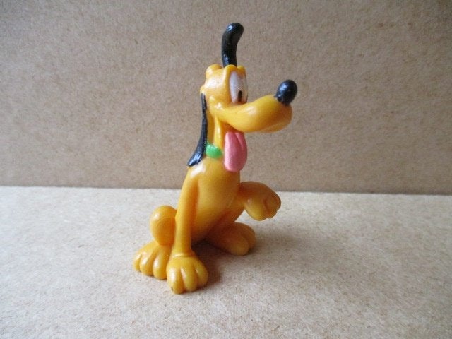 adv9907 pluto poppetje 6, Ophalen, Goofy of Pluto, Gebruikt, Beeldje of Figuurtje