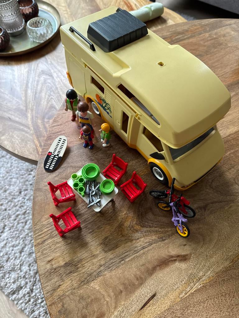 Playmobil Camper met accessoires en figuren, Spelcomputers en Games, Spelcomputers | Nintendo Game Boy, Ophalen of Verzenden, Zo goed als nieuw