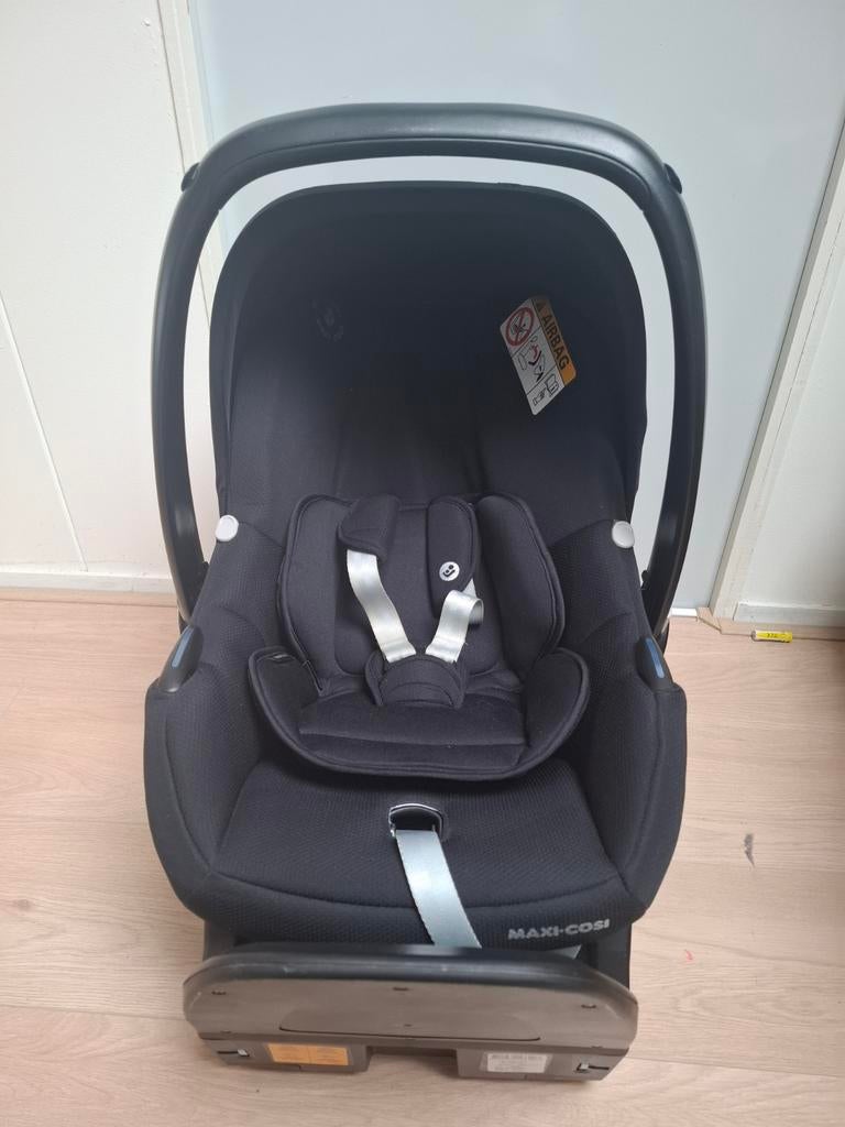 Maxi-Cosi Tinca autostoel met Tinca Base (i-Size), Ophalen, Gebruikt, Zijbescherming, Isofix