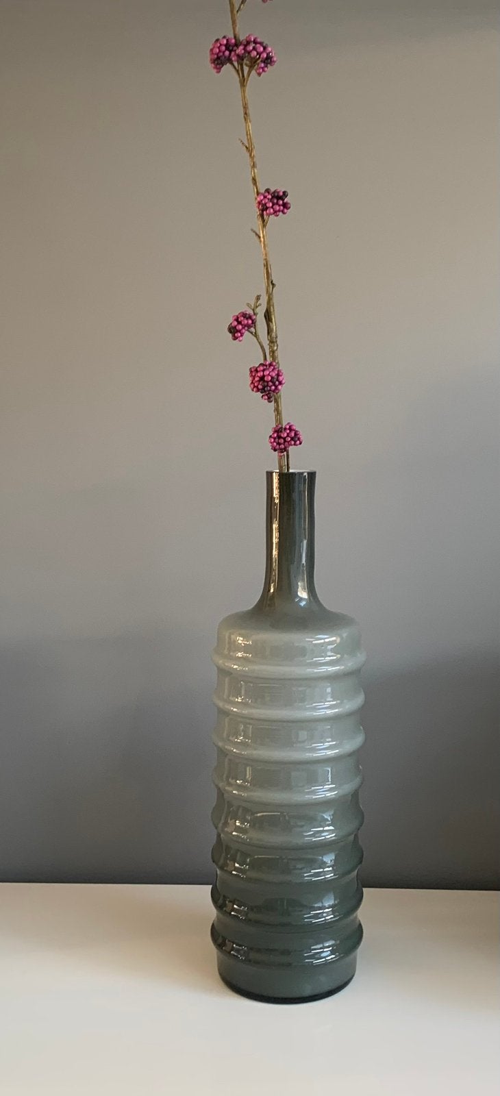 Vaas grijs glas 35 hoog en meer decoratie, Ophalen, Zo goed als nieuw, Grijs, Glas