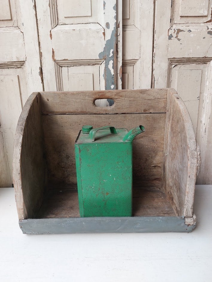 Industriële Metalen Oliekan – Groene Jerrycan met Schenktuit, Ophalen of Verzenden