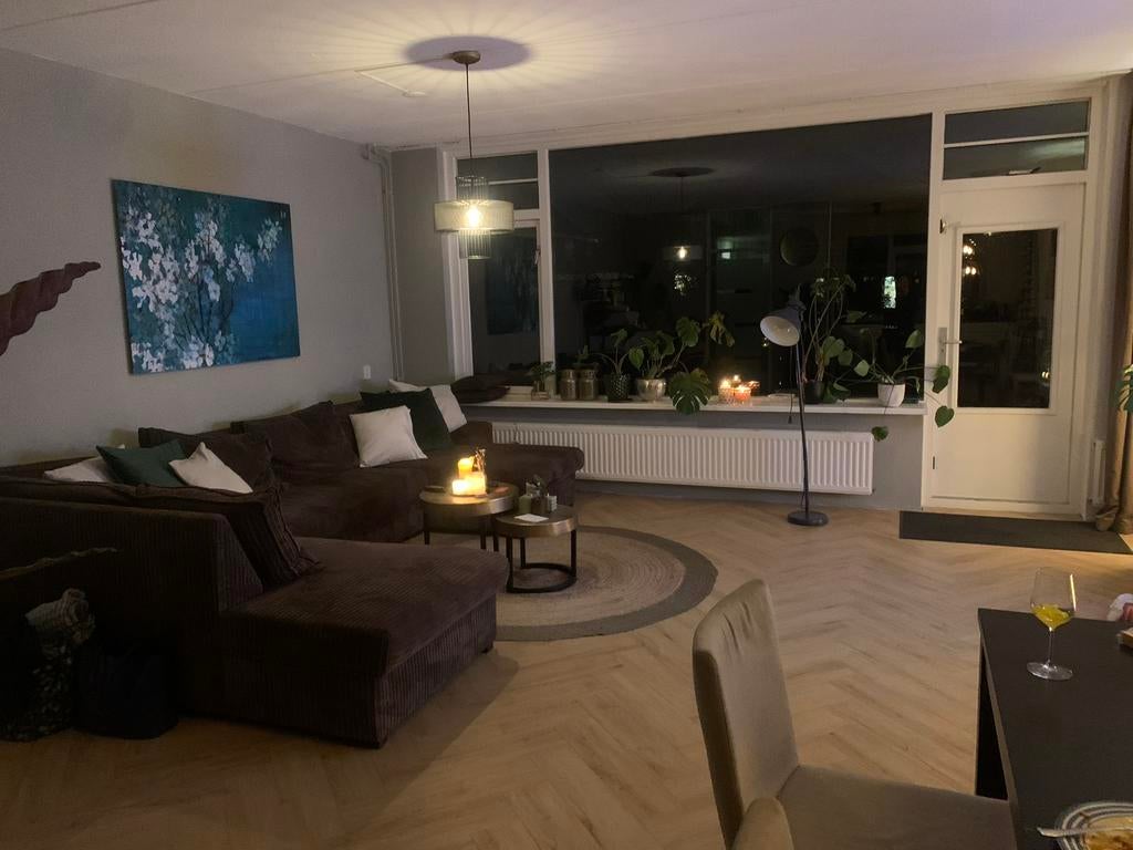 Bank U vorm, bruin rib, Ophalen, Vierpersoons of meer