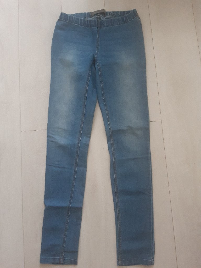 66- Vero Moda jeans jegging maat S/M, Ophalen, Zo goed als nieuw, Blauw, W30 - W32 (confectie 38/40)