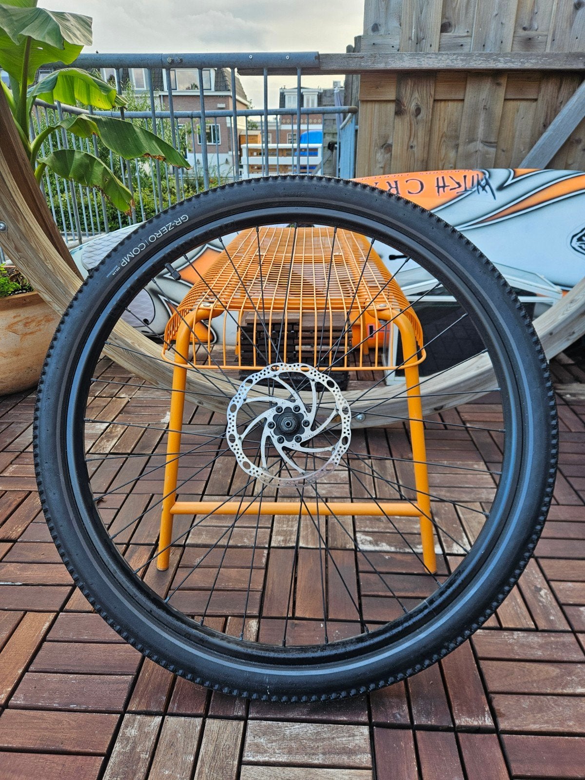Voorwiel Bontrager Connection met Tektro remschijf, Fietsen en Brommers, Gravelbike, Zo goed als nieuw, Bontrager, Aluminium