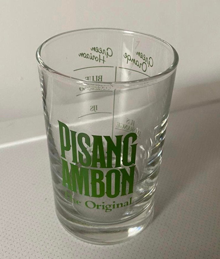 Pisang Ambon cocktailglas met recepten op de achterkant., Ophalen of Verzenden, Zo goed als nieuw, Borrel- of Shotglas