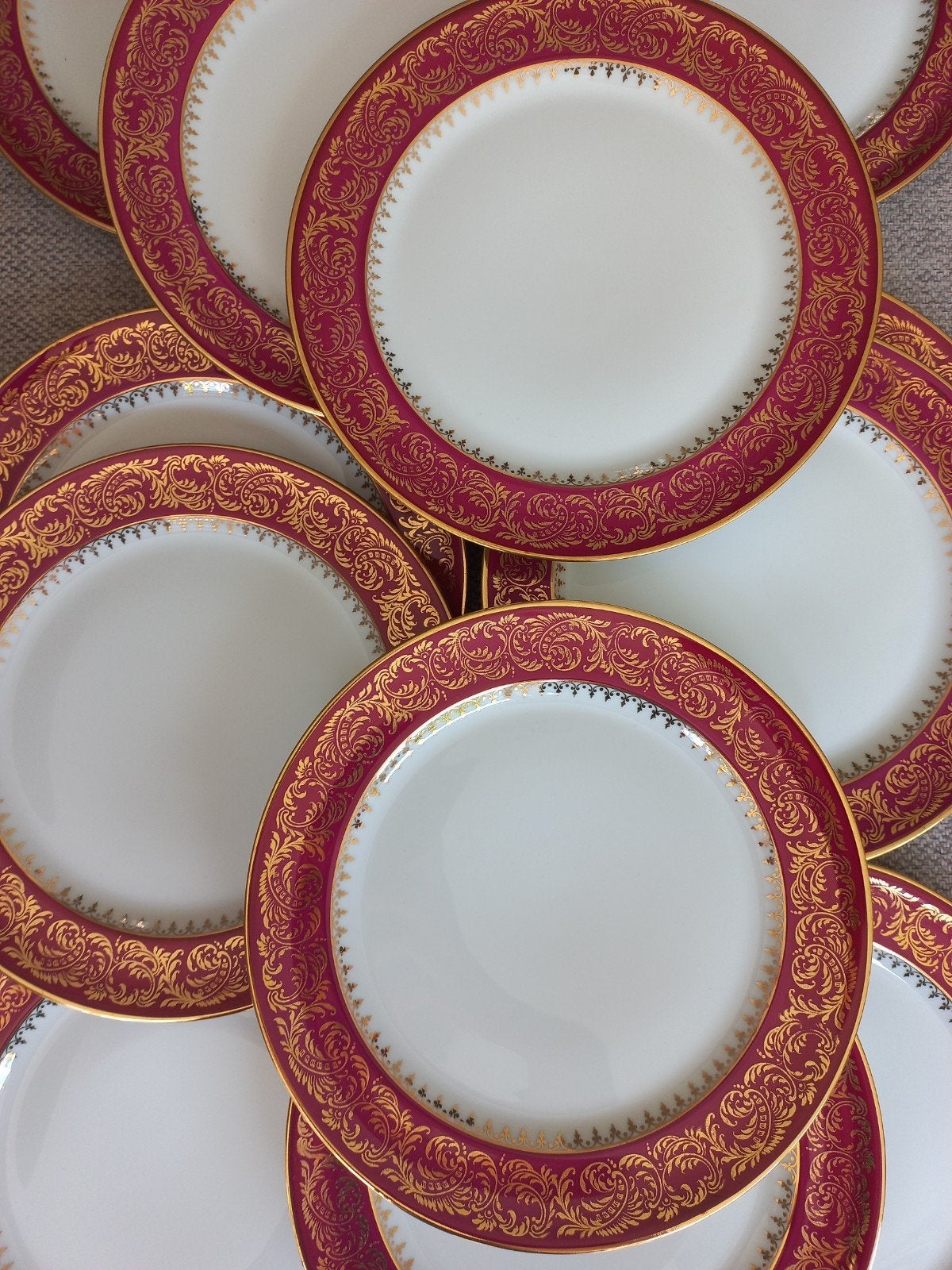 12 borden + schaal Limoges France, Huis en Inrichting, Keuken | Servies, Ophalen of Verzenden, Zo goed als nieuw, Bord(en), Overige stijlen
