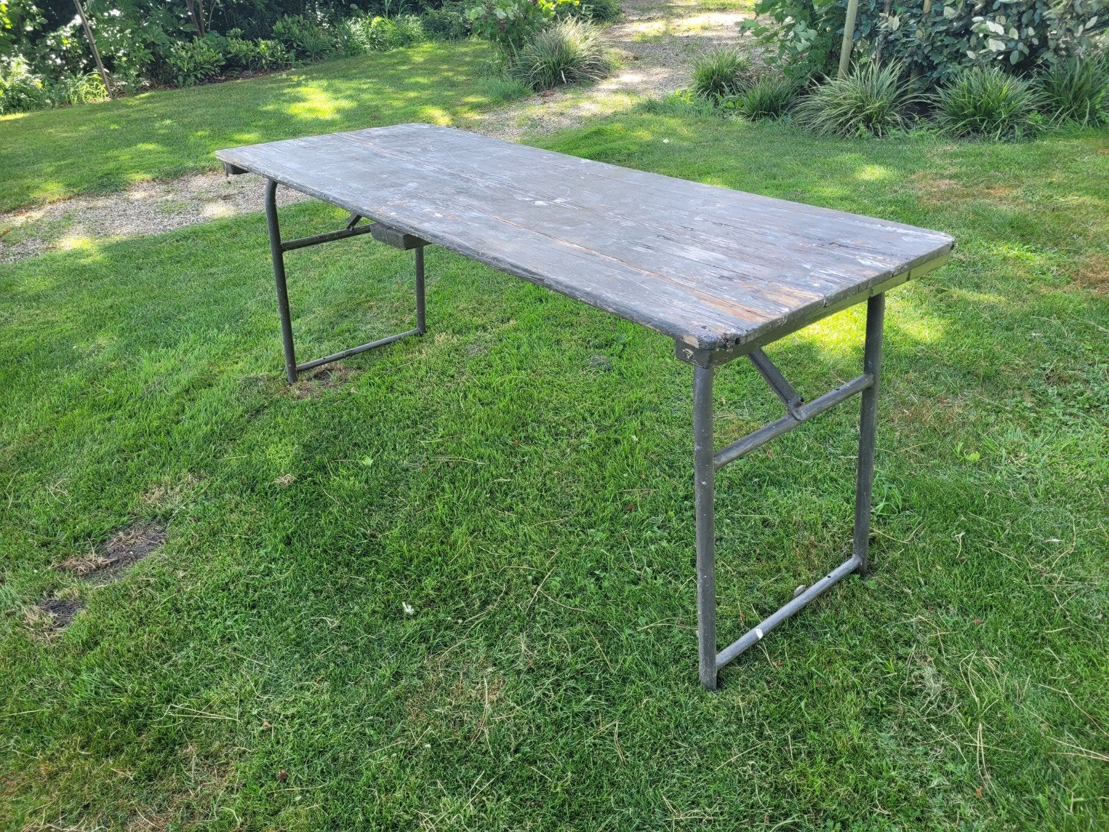 Oude originele legertafel, Ophalen