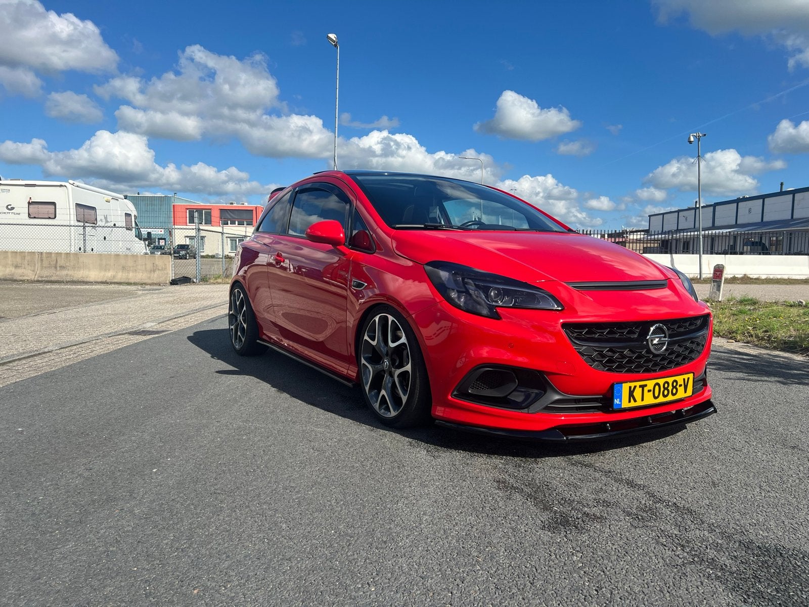 Opel Corsa 1.6 Turbo OPC Performance 207pk 3d 2016 Rood, Auto's, Opel, Zwart, USB, Handgeschakeld, Particulier