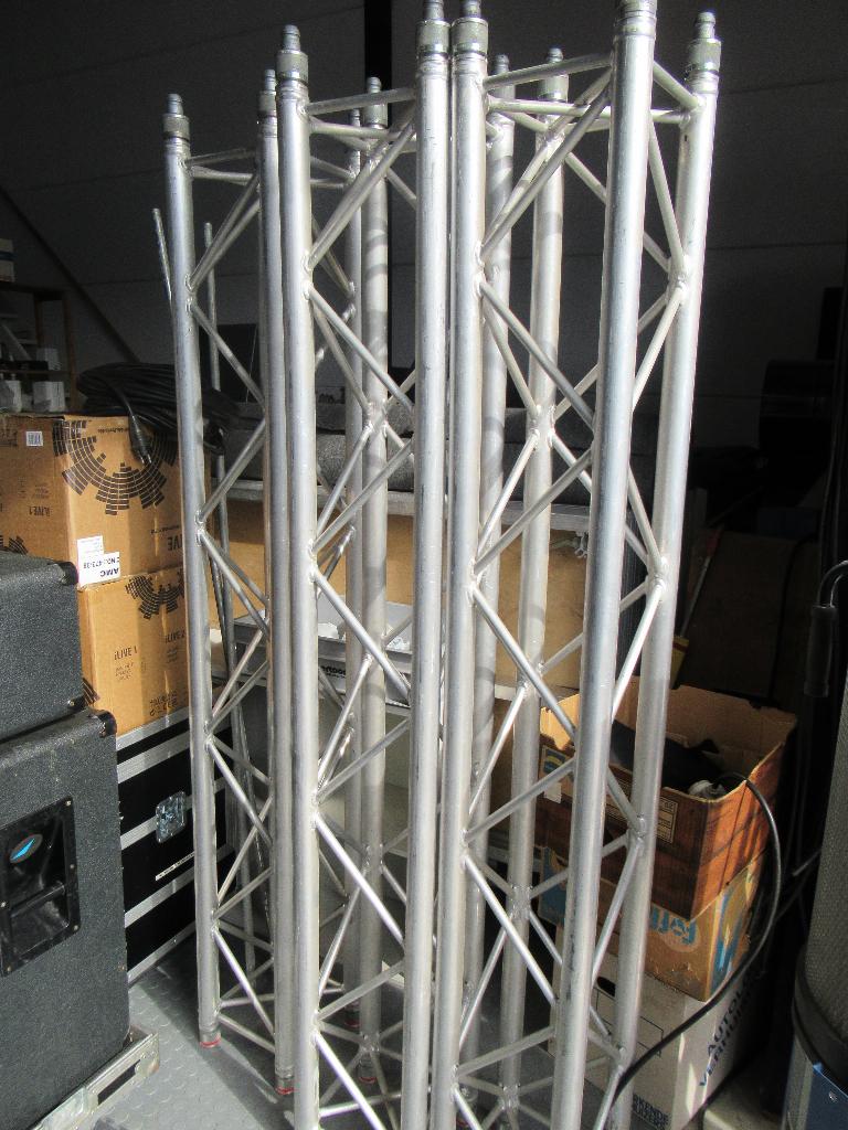 3217; 3x prolyte truss 2 meter met verto koppelingen., Muziek en Instrumenten, Ophalen, Licht