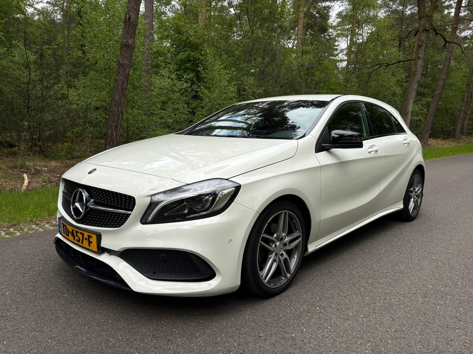 Mercedes-Benz A-klasse A200 Aut. | Nw. APK | Harman/Kardon, Auto's, Mercedes-Benz, 1295 kg, Wit, 1595 cc, 19 km/l