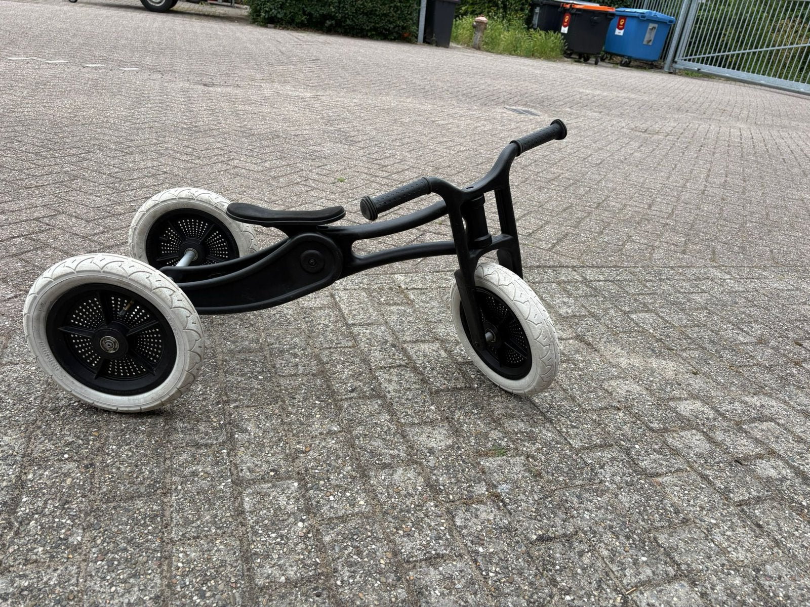Wishbone meegroei loopfiets, Kinderen en Baby's, Speelgoed | Buiten | Voertuigen en Loopfietsen, Zo goed als nieuw, Loopfiets