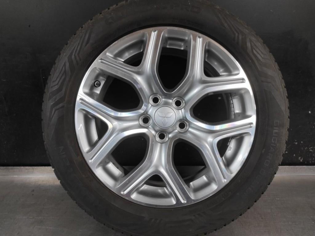 Velgen set + banden Mitsubishi Outlander /ASX (225-55-R18), Auto-onderdelen, Banden en Velgen, Banden en Velgen, Winterbanden
